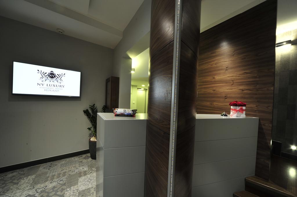 Nv Luxury & *